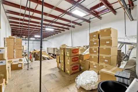 6881 Kingspointe Parkway Orlando FL 32819