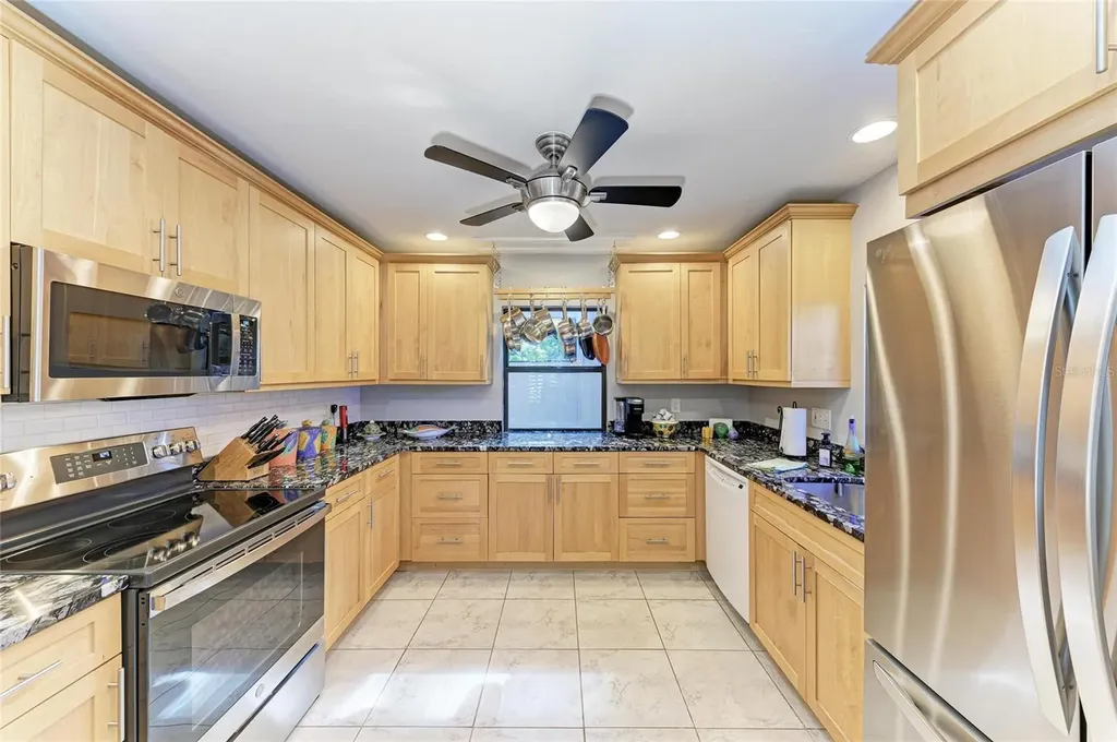 7921 4th Avenue W Bradenton FL 34209