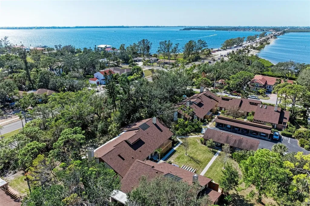 7921 4th Avenue W Bradenton FL 34209