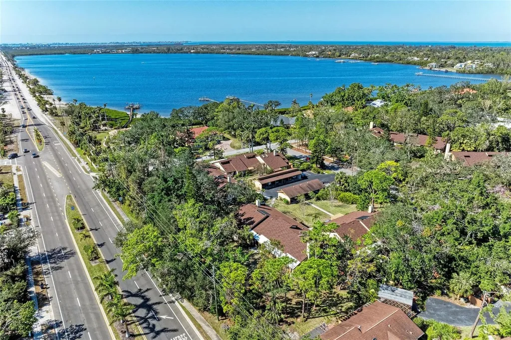 7921 4th Avenue W Bradenton FL 34209