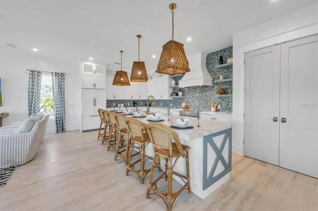 518 Spring Avenue Anna Maria FL 34216