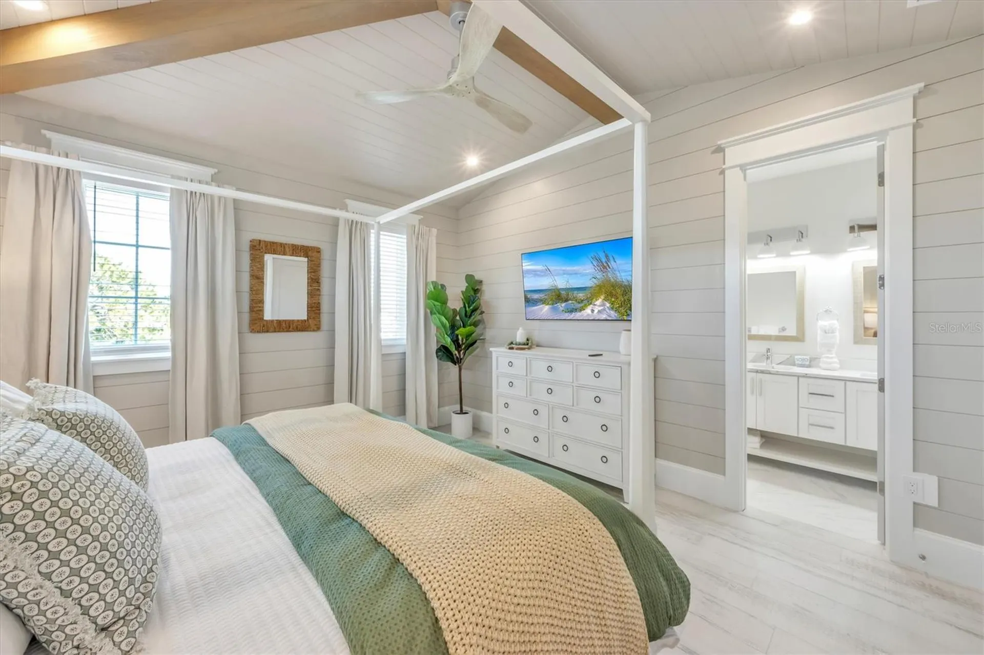 518 Spring Avenue Anna Maria FL 34216