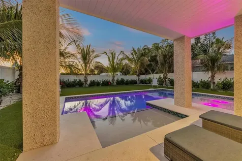 518 Spring Avenue Anna Maria FL 34216
