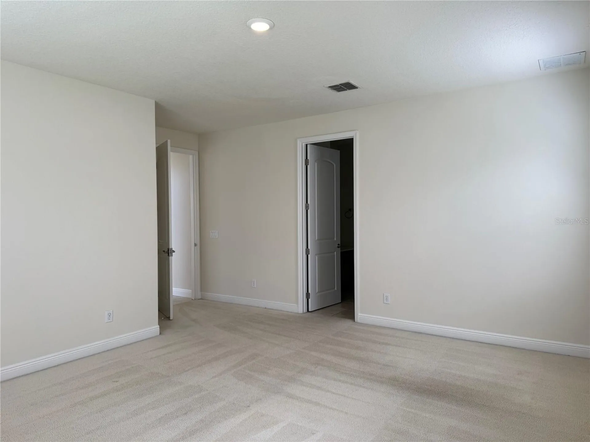 2740 Swoop Circle Kissimmee FL 34741