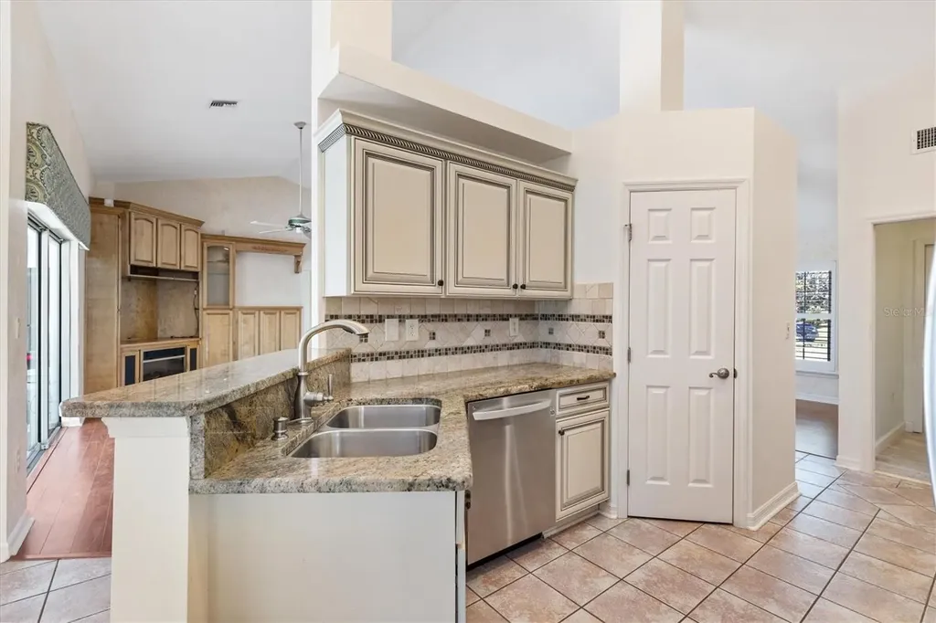 5312 Greens Drive Lady Lake FL 32159
