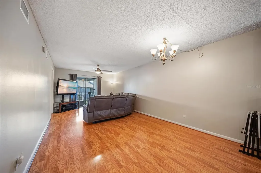 6033 34th Street W Bradenton FL 34210