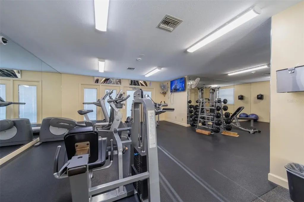 6033 34th Street W Bradenton FL 34210
