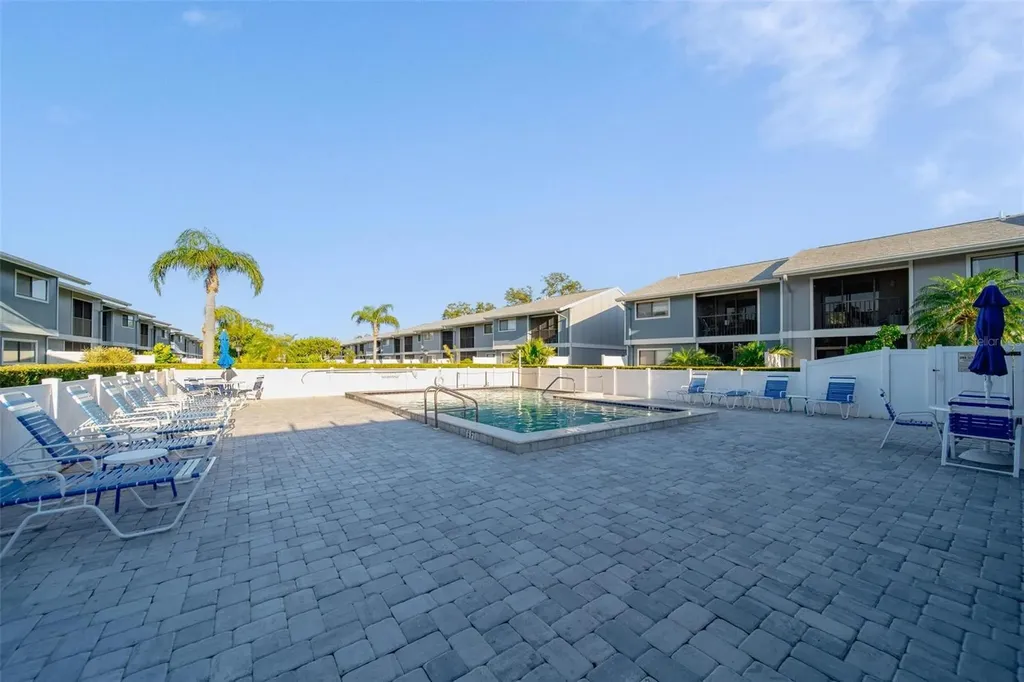 6033 34th Street W Bradenton FL 34210