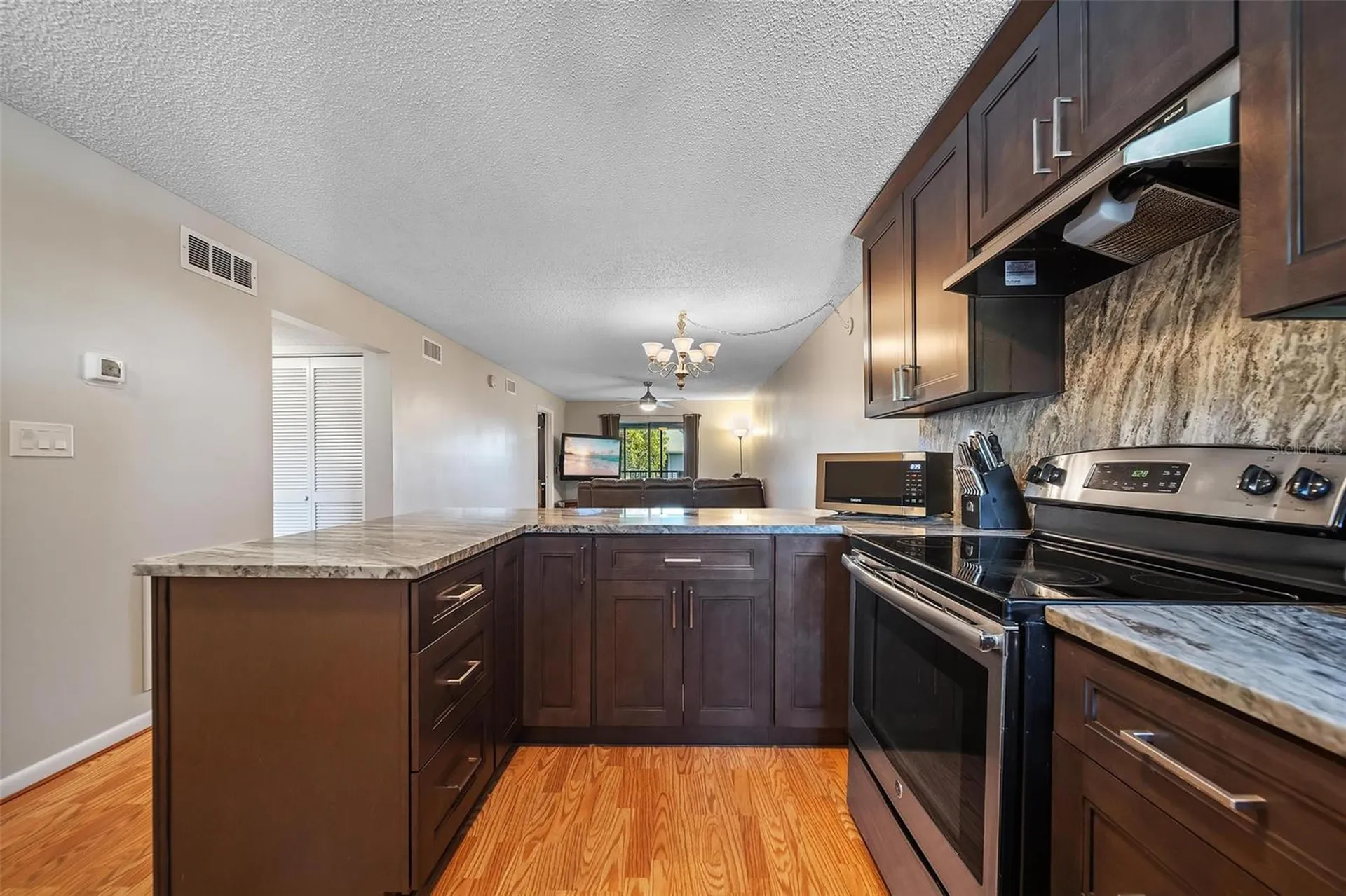 6033 34th Street W Bradenton FL 34210