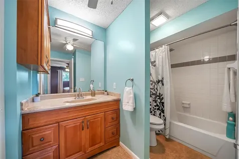 6033 34th Street W Bradenton FL 34210