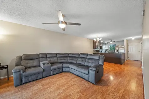 6033 34th Street W Bradenton FL 34210