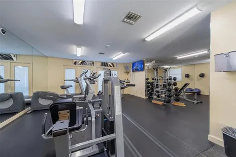 6033 34th Street W Bradenton FL 34210