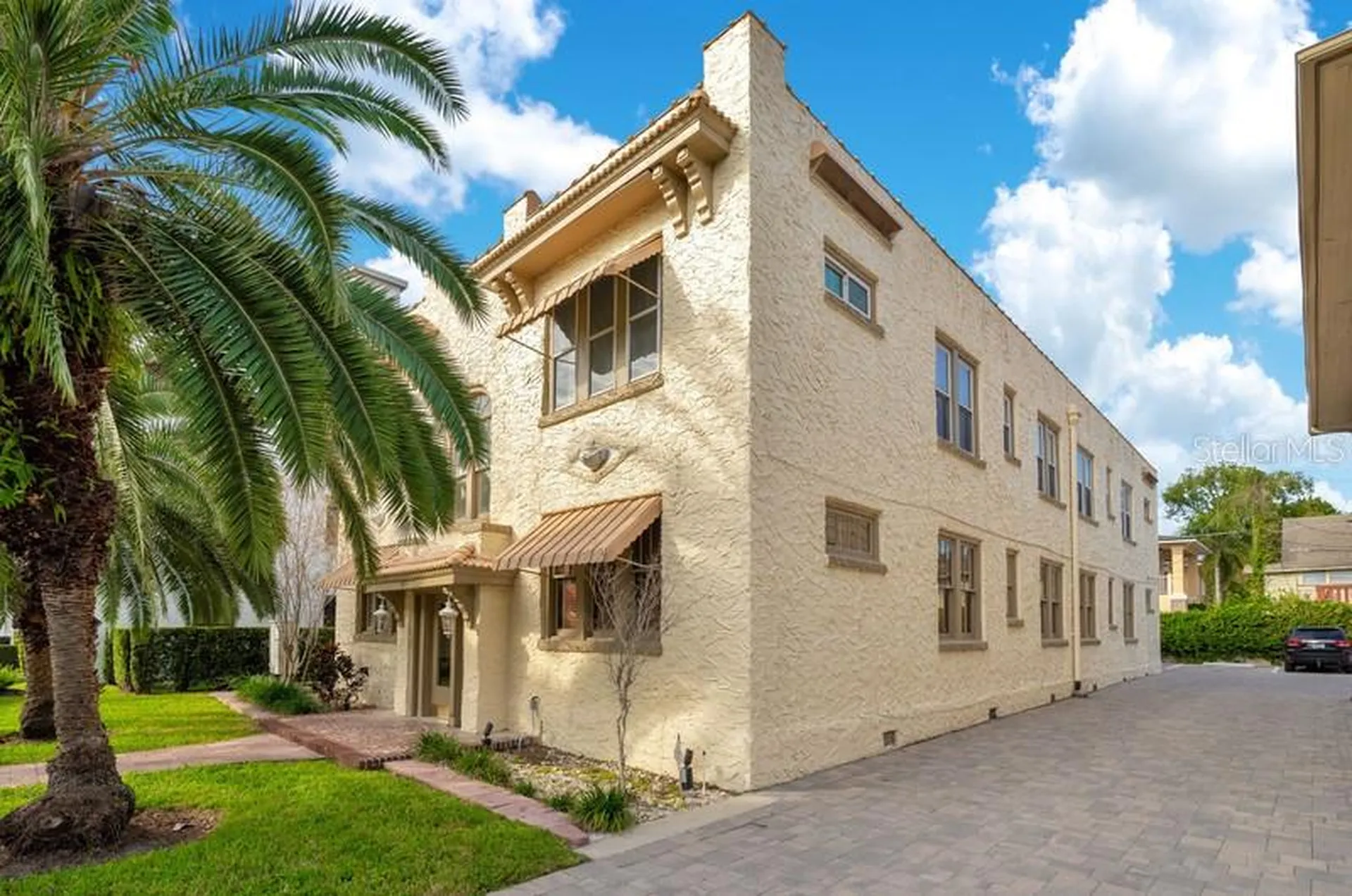 613 E Ridgewood Street Orlando FL 32803