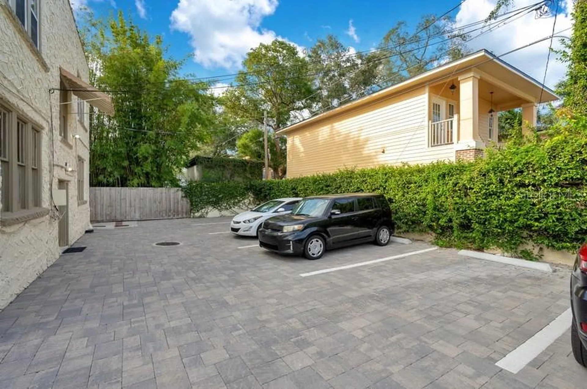 613 E Ridgewood Street Orlando FL 32803