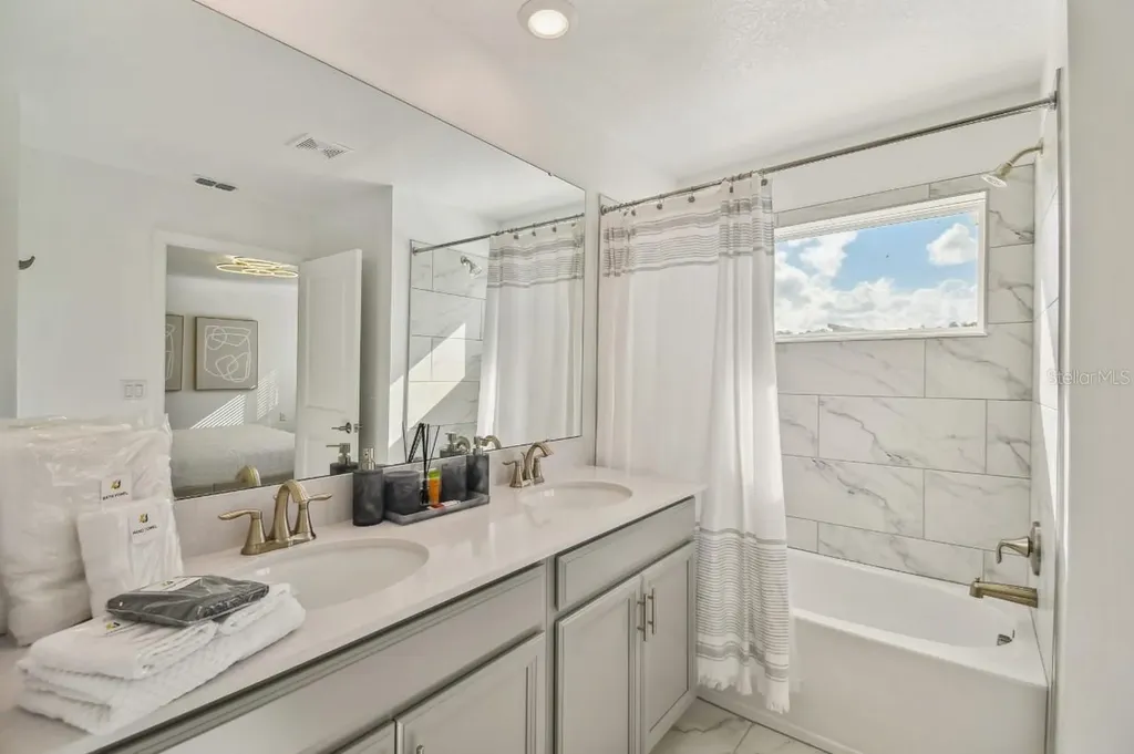 2943 Penelope Loop Kissimmee FL 34746