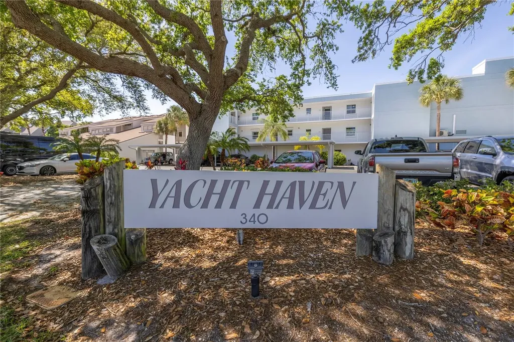 340 Pinellas Bayway S Tierra Verde FL 33715