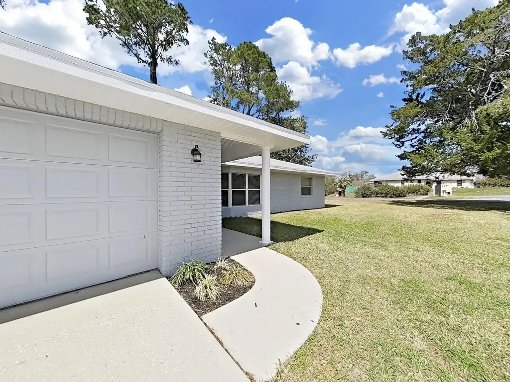 902 Great Pine Point Inverness FL 34452