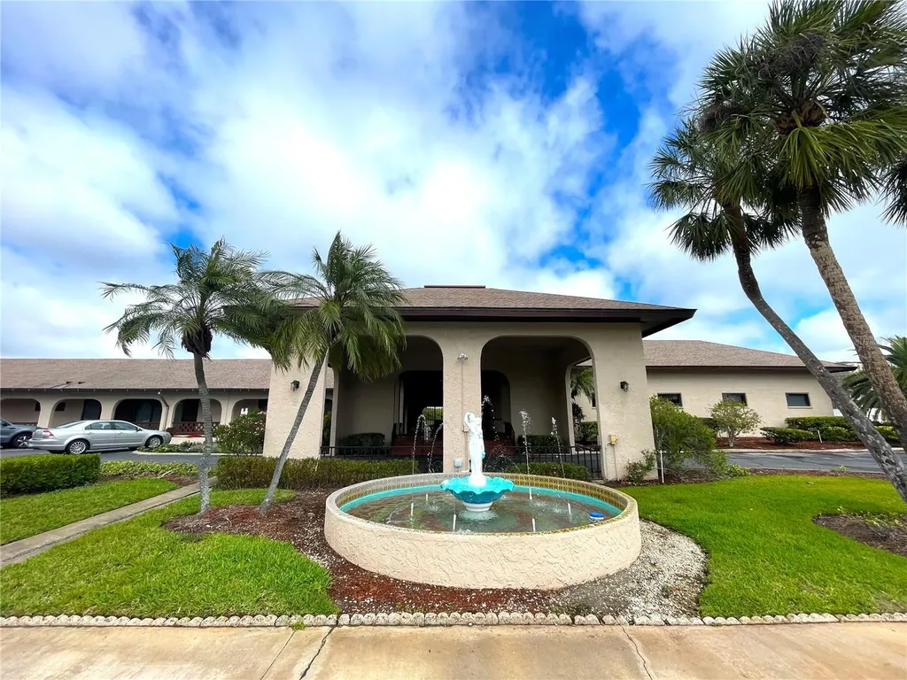 9950 62nd Terrace N St Petersburg FL 33708