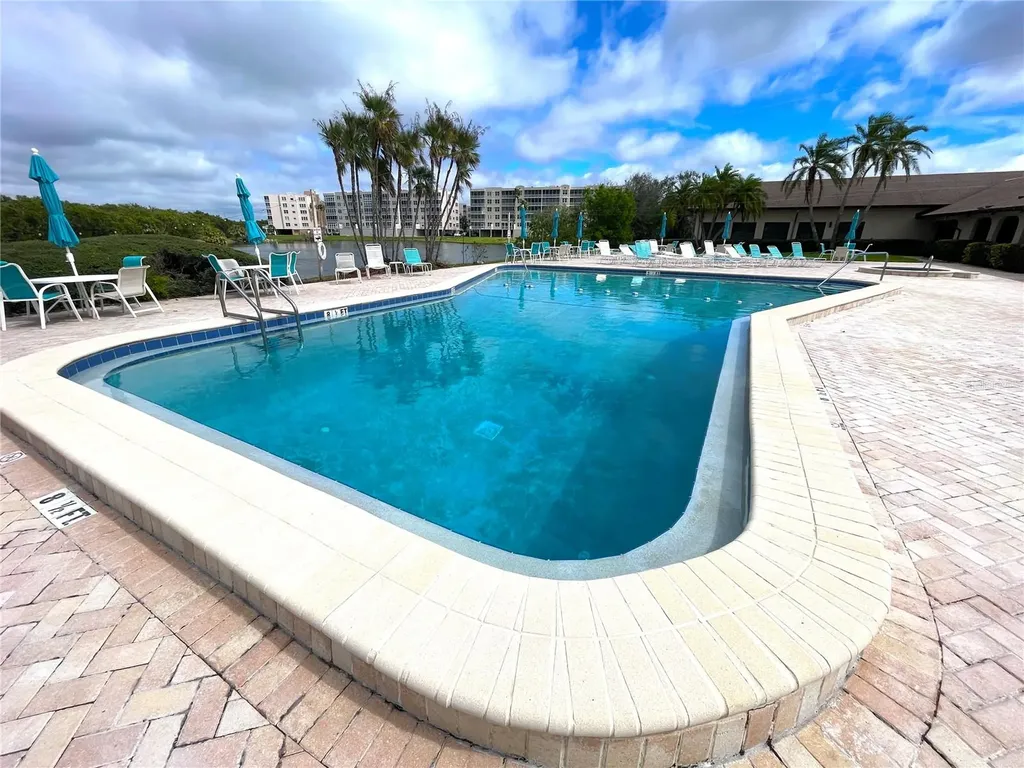 9950 62nd Terrace N St Petersburg FL 33708