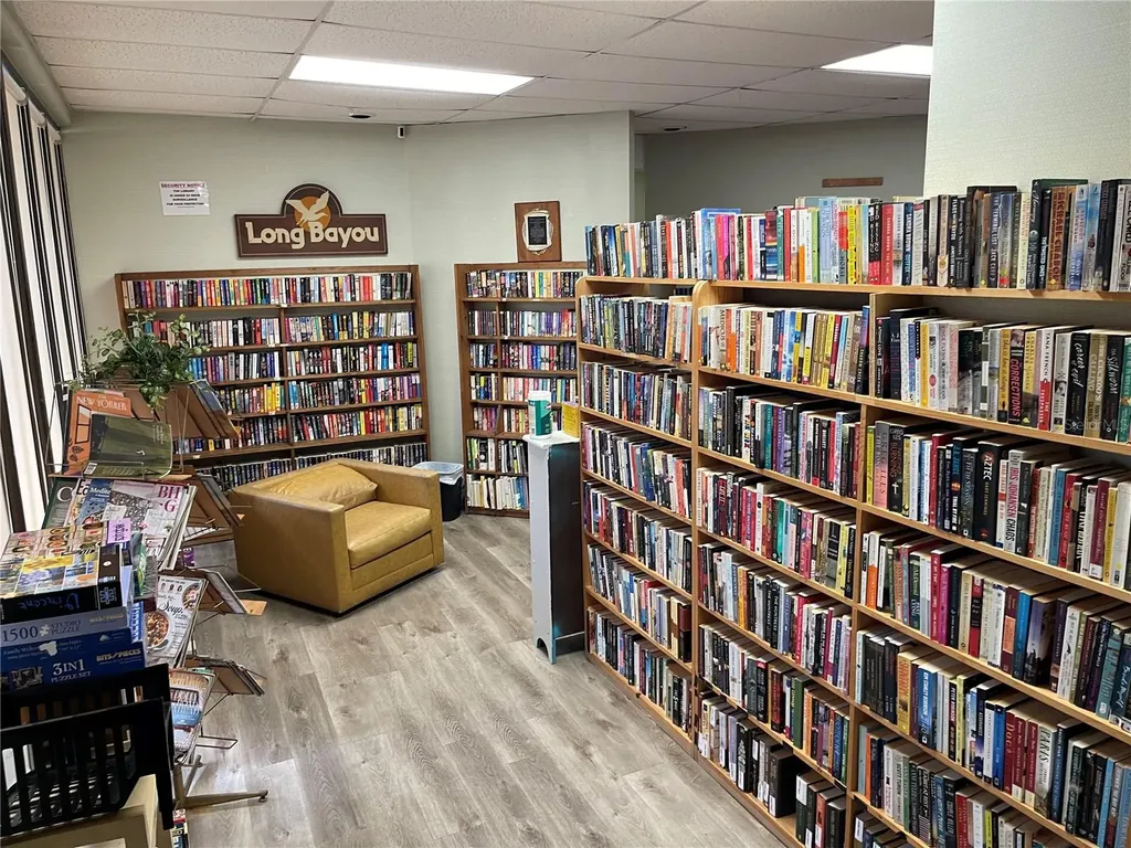 9950 62nd Terrace N St Petersburg FL 33708