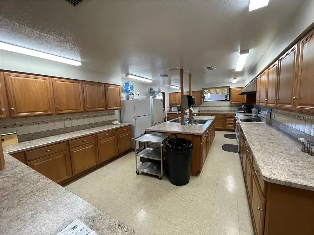 9950 62nd Terrace N St Petersburg FL 33708