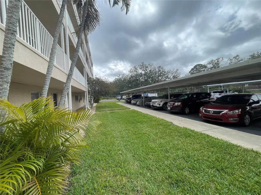 9950 62nd Terrace N St Petersburg FL 33708