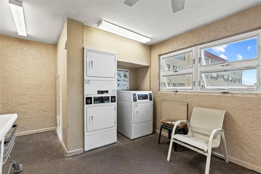 9950 62nd Terrace N St Petersburg FL 33708