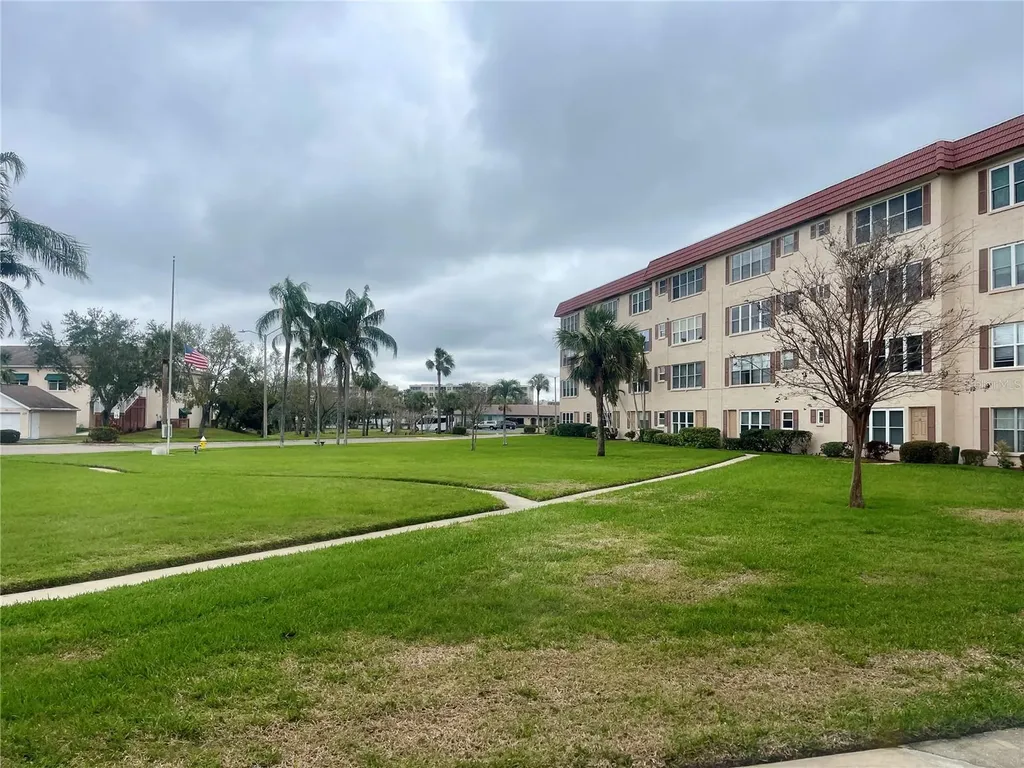 9950 62nd Terrace N St Petersburg FL 33708