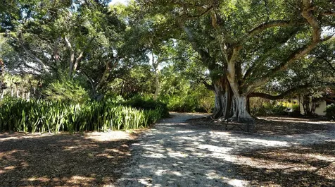 729 Saint Judes Drive S Longboat Key FL 34228