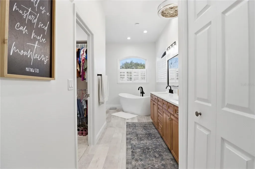 300 NW 12th Avenue Crystal River FL 34428