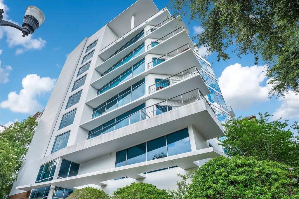 525 E Jackson Street Orlando FL 32801