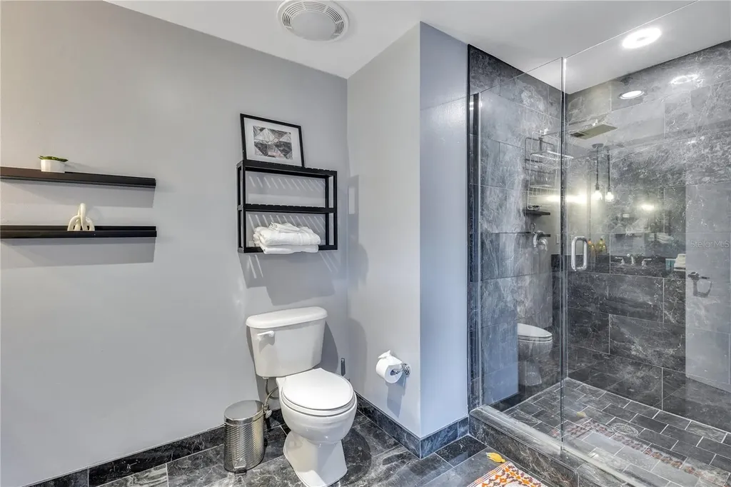 525 E Jackson Street Orlando FL 32801