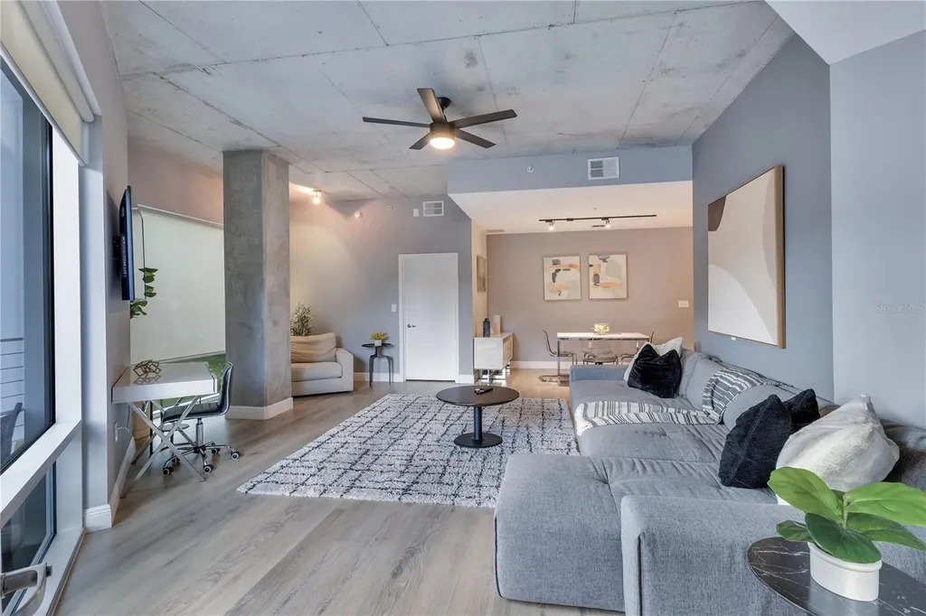 525 E Jackson Street Orlando FL 32801