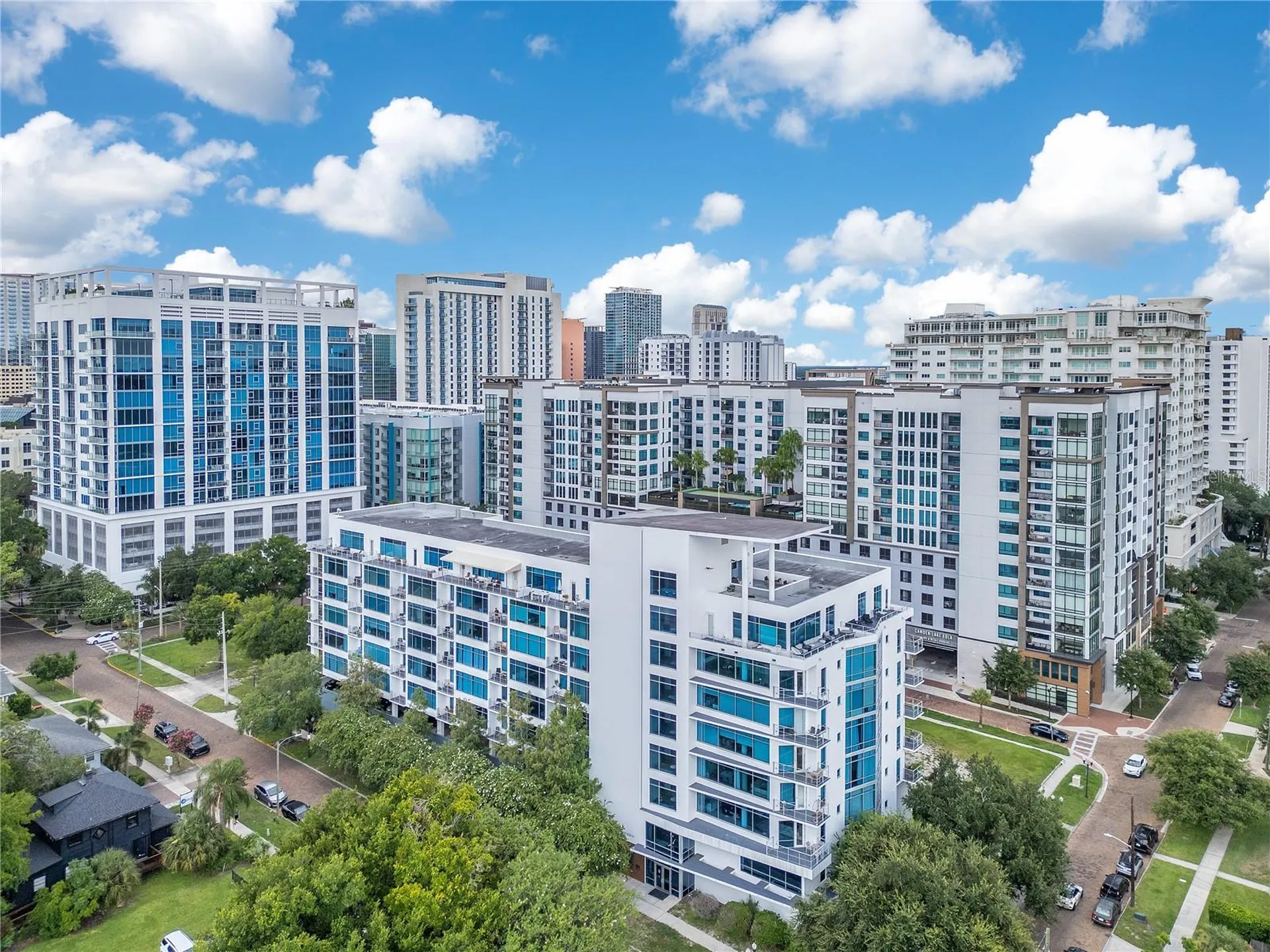 525 E Jackson Street Orlando FL 32801