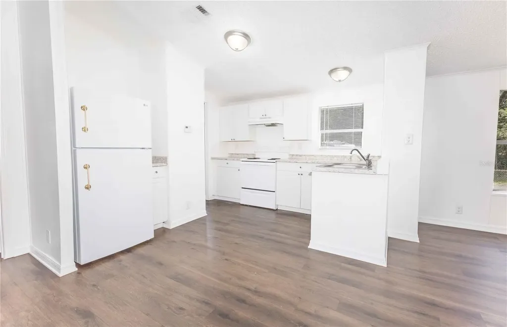 4872 Evans Street Coleman FL 33521