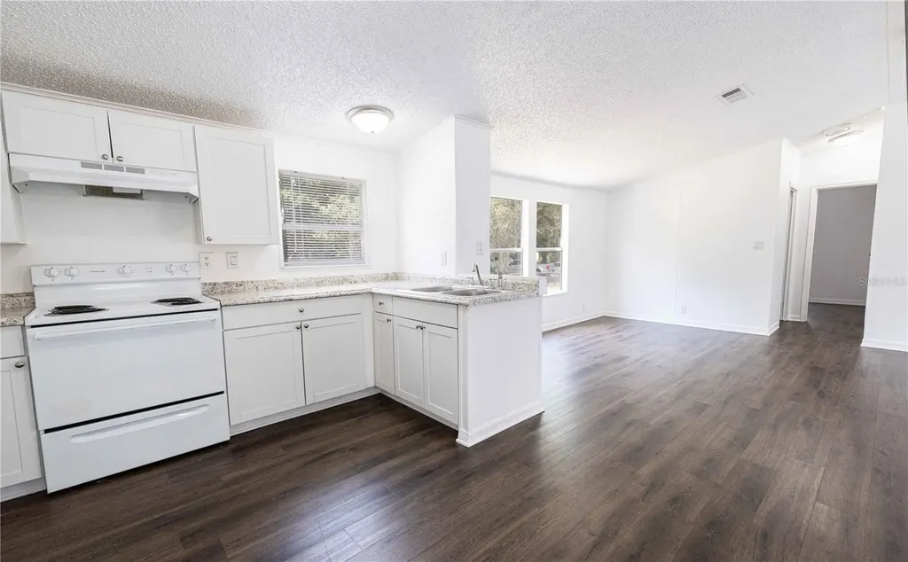 4872 Evans Street Coleman FL 33521
