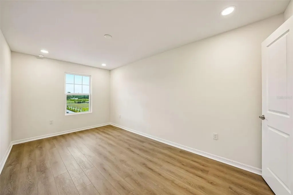 6860 Holcombe Down Drive Zephyrhills FL 33541