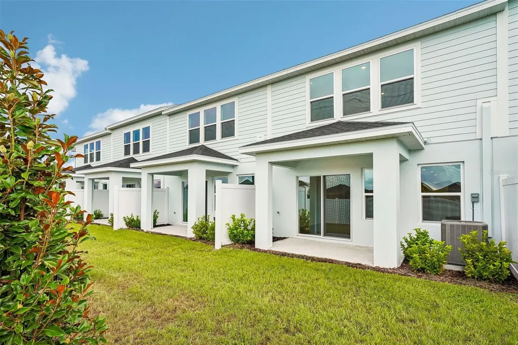 6860 Holcombe Down Drive Zephyrhills FL 33541
