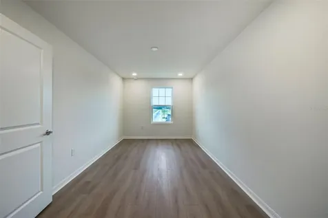 6860 Holcombe Down Drive Zephyrhills FL 33541