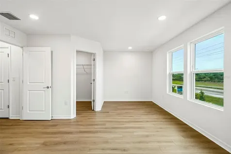 6860 Holcombe Down Drive Zephyrhills FL 33541