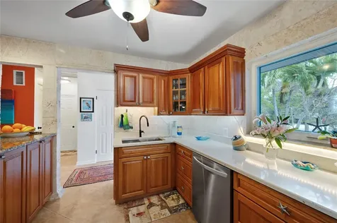 504 58th Street Holmes Beach FL 34217