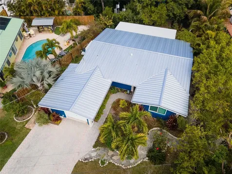 504 58th Street Holmes Beach FL 34217