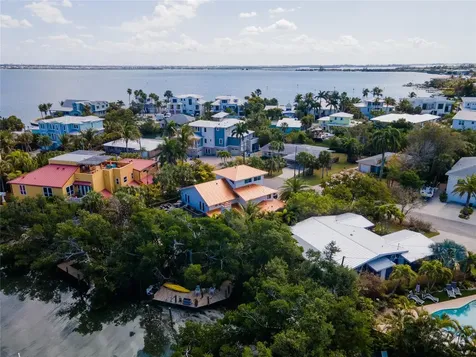 504 58th Street Holmes Beach FL 34217