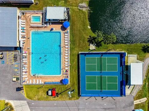 804 50th C Avenue E Bradenton FL 34203
