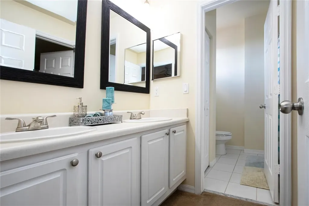 5711 Bentgrass Drive Sarasota FL 34235