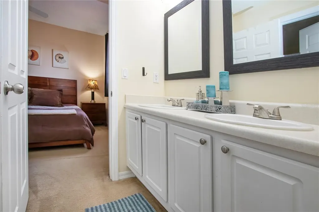 5711 Bentgrass Drive Sarasota FL 34235