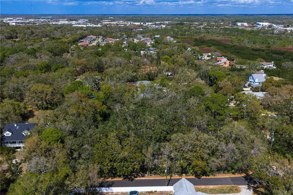 8004 Bay Drive Tampa FL 33635
