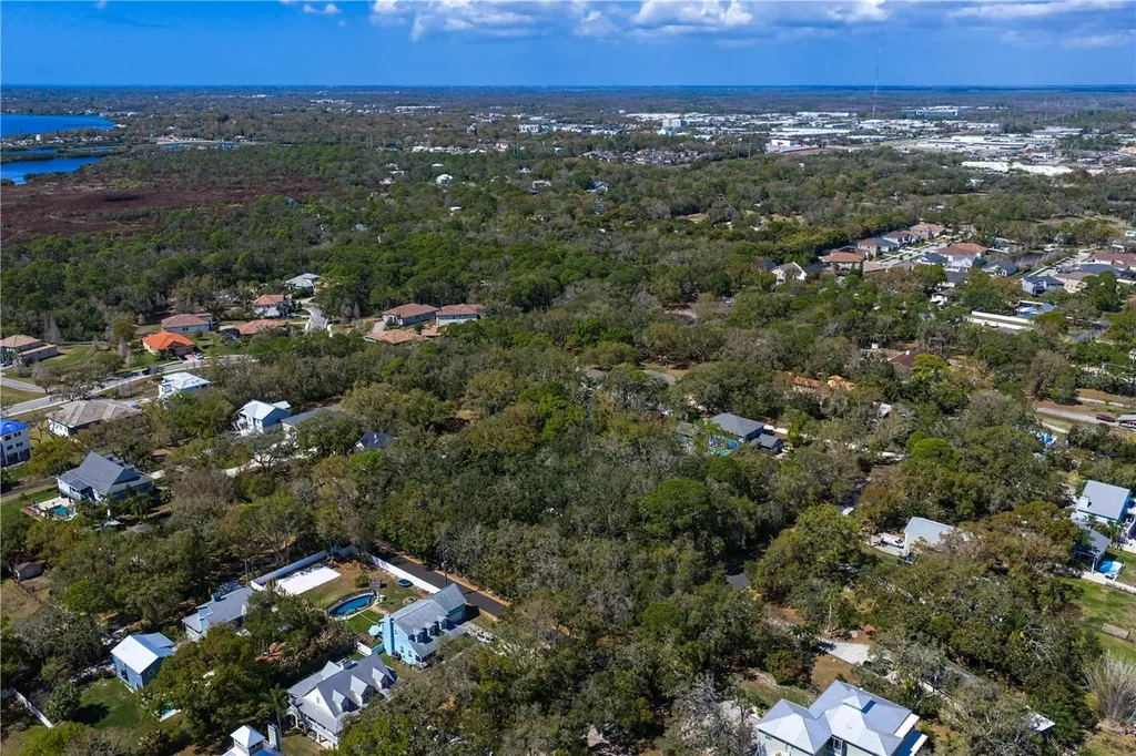 8004 Bay Drive Tampa FL 33635