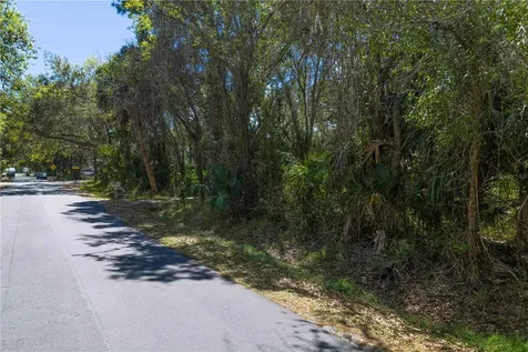 8004 Bay Drive Tampa FL 33635