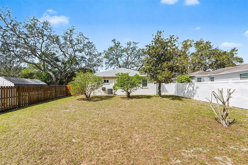 9605 N Edison Avenue Tampa FL 33612